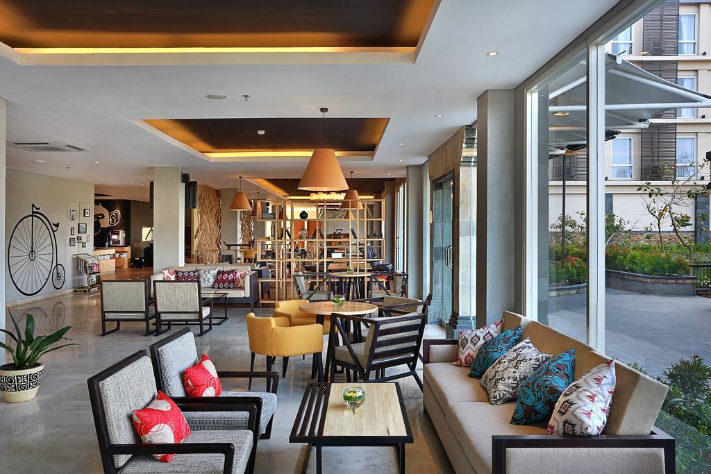 โรงแรมโกลเดน ทิวลิป เอสเซนเชียล เดนปาซาร์ ภายนอก รูปภาพ